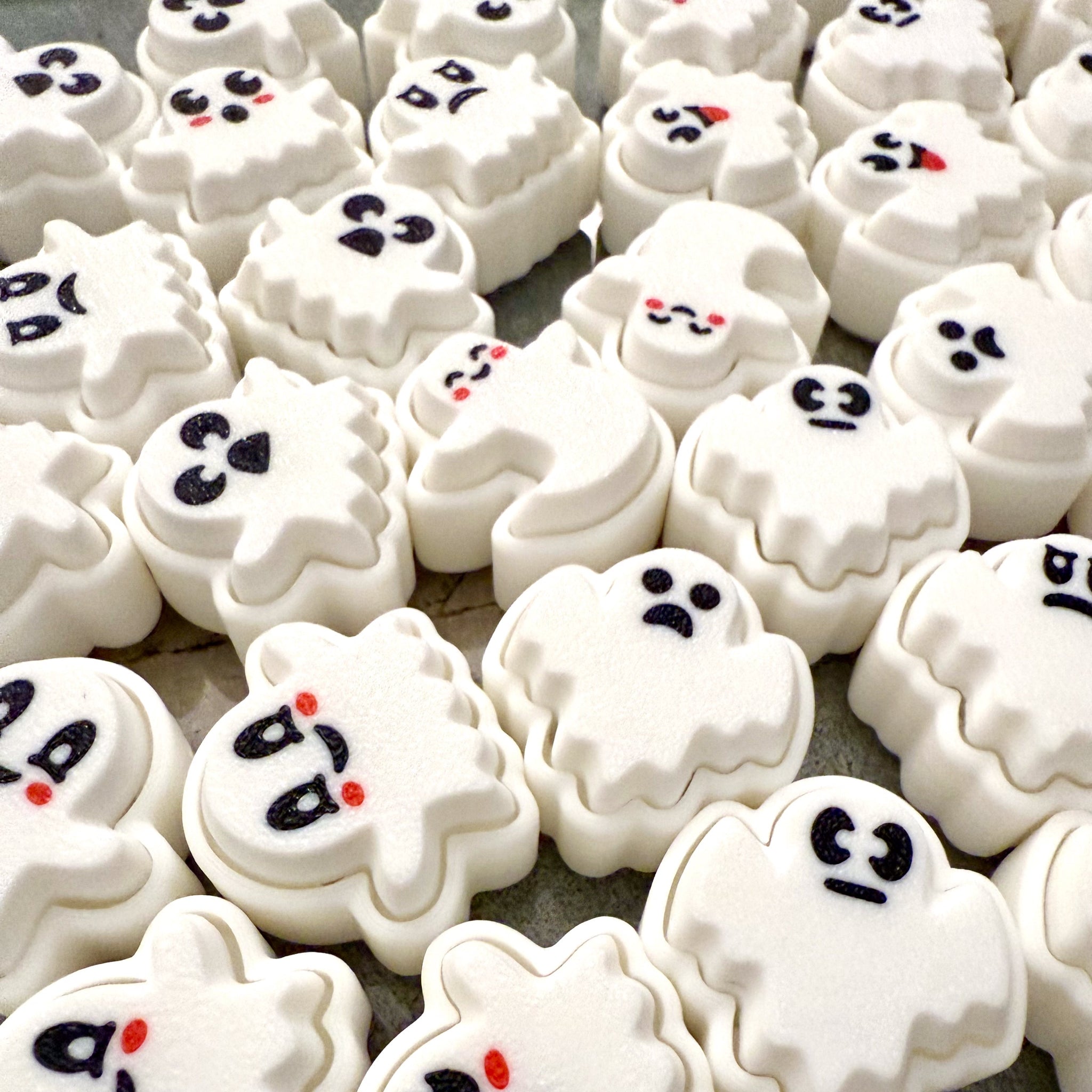 Sppoky White Ghost Clickers